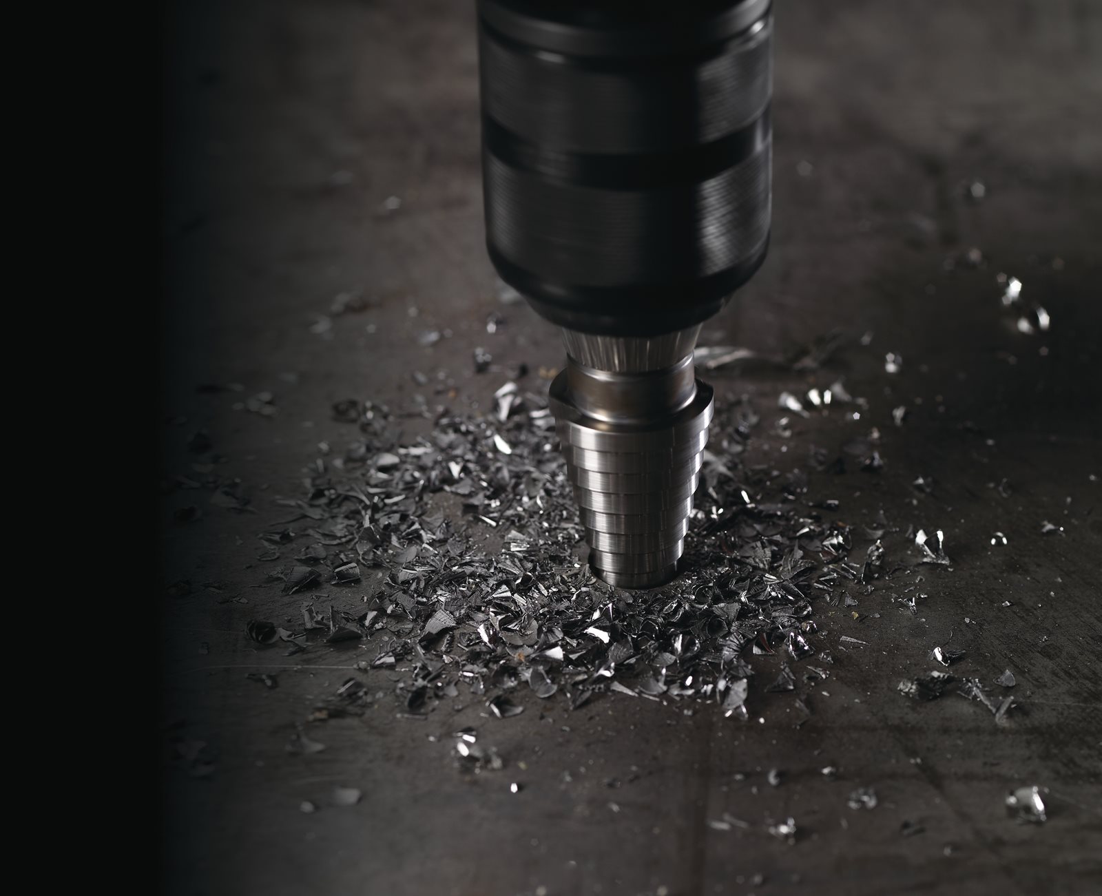 Burghie în trepte 12 mm 1 mm Milwaukee - in utilizare 1