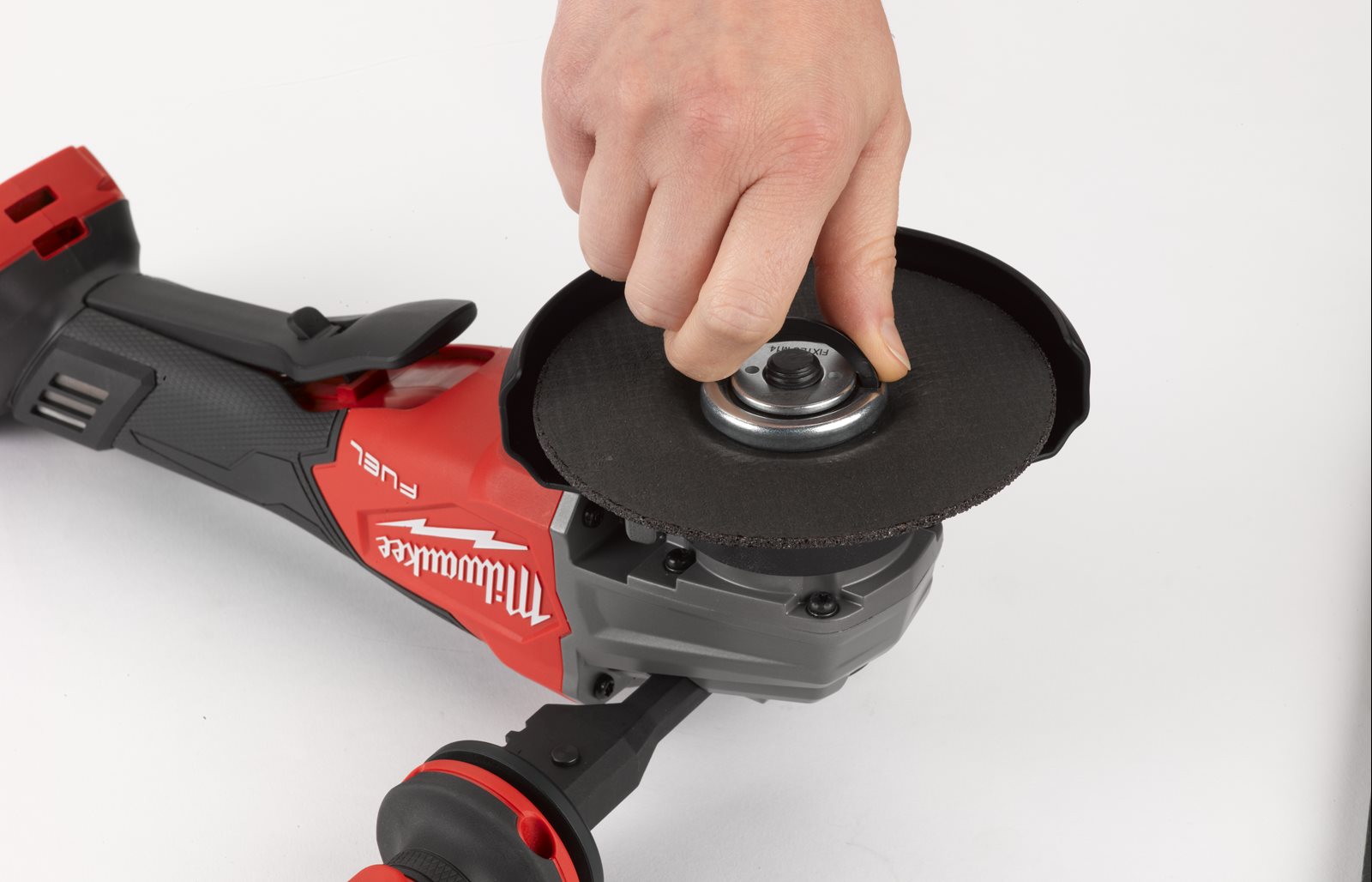Piuliță Fixtec universală M14 Milwaukee - in utilizare 1