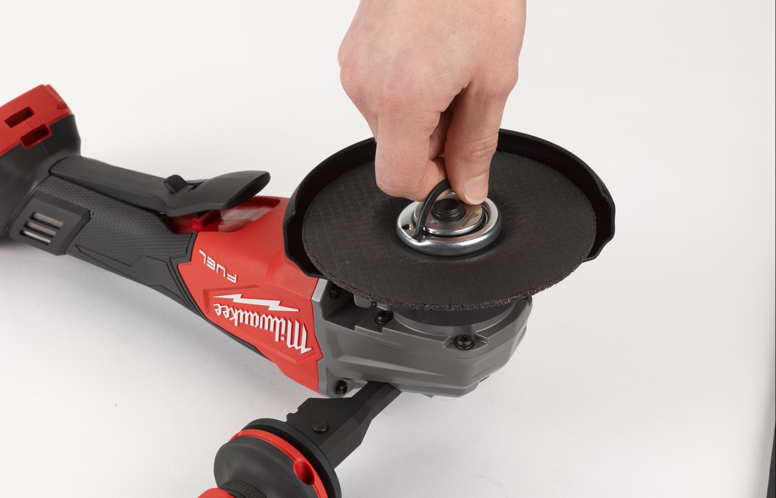 Piuliță Fixtec universală M14 Milwaukee - in utilizare 2