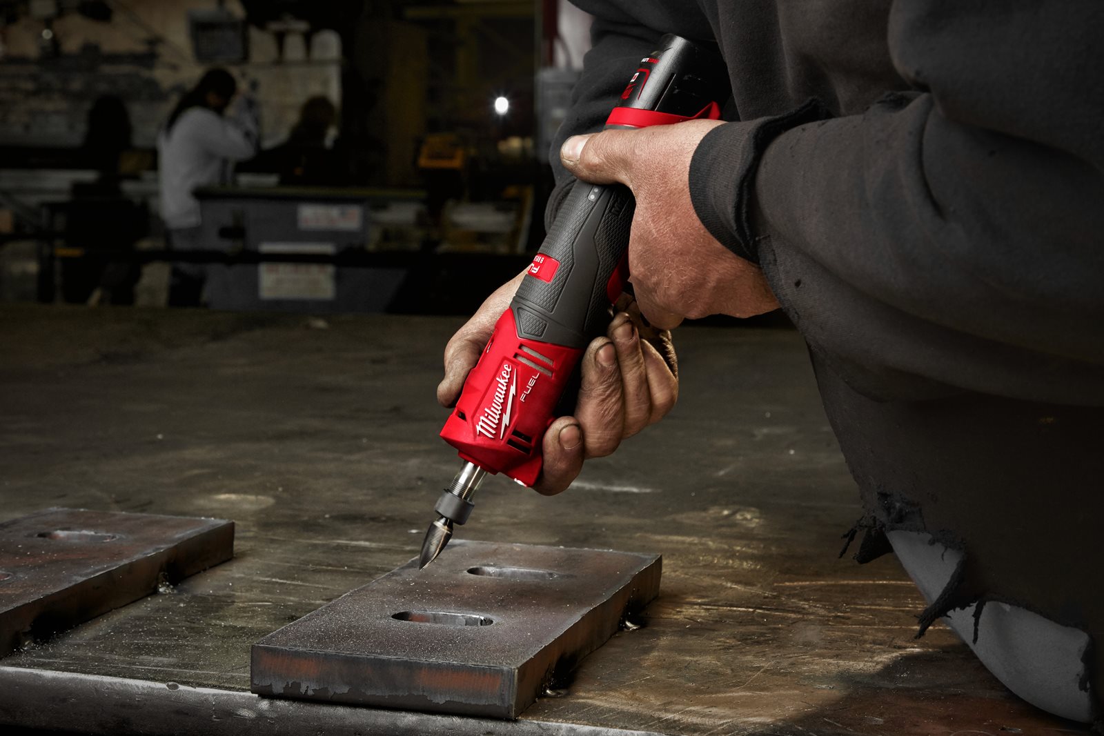 Polizor drept M12 FUEL Milwaukee M12 FDGS-0 - in utilizare 2