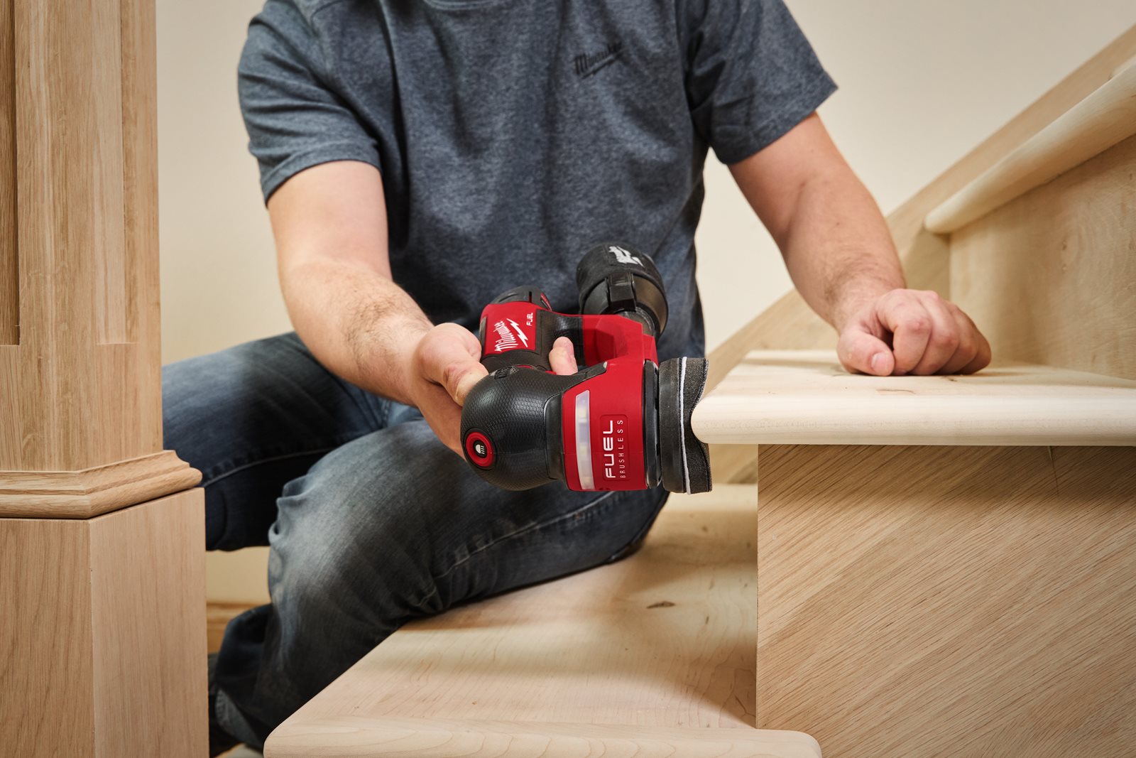 Șlefuitor orbital M12 FUEL 75 mm Milwaukee M12 FSDR75-0B - in utilizare 4