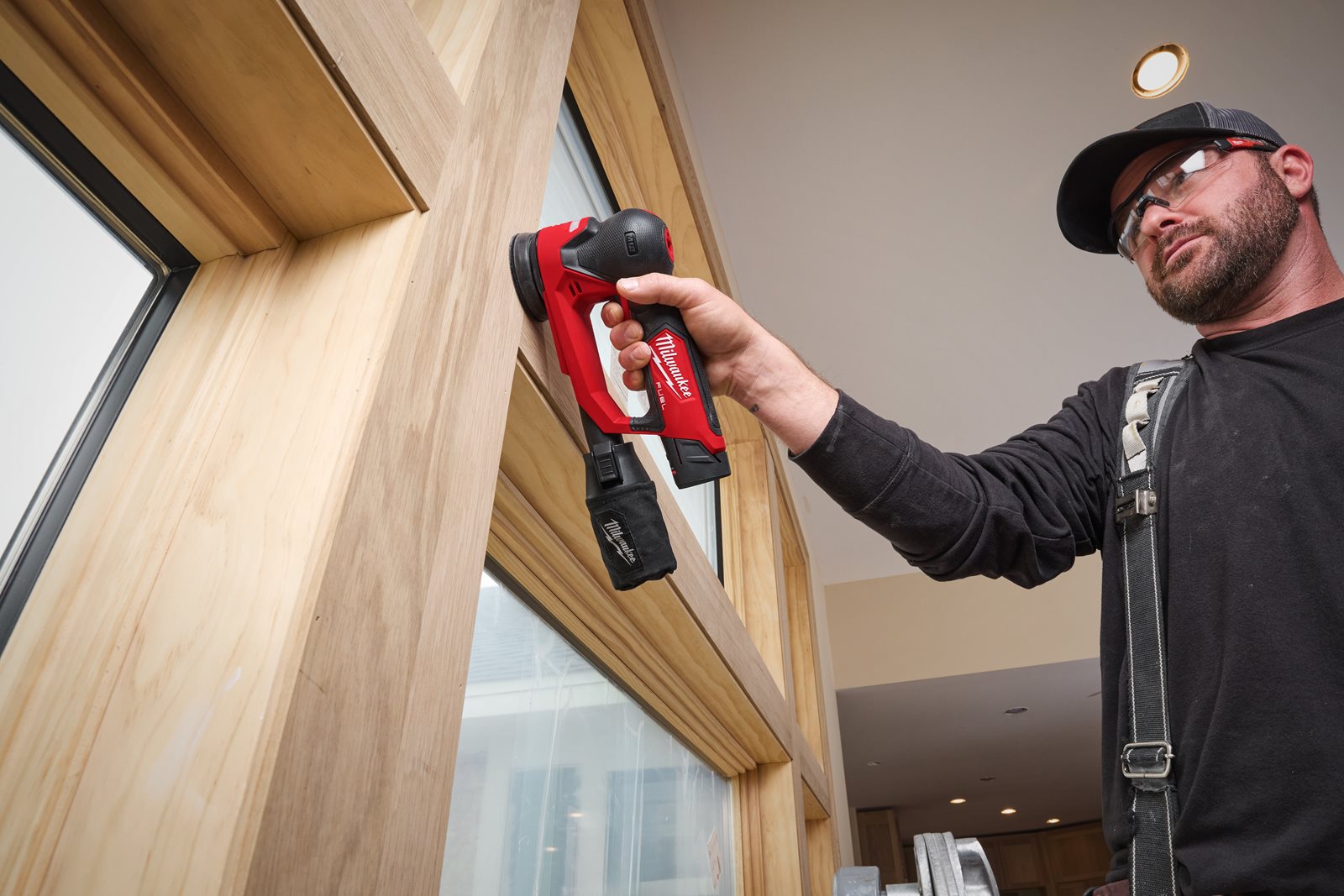 Șlefuitor orbital M12 FUEL 75 mm Milwaukee M12 FSDR75-0B - in utilizare 5