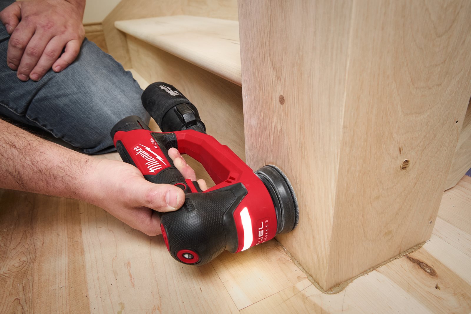 Șlefuitor orbital M12 FUEL 75 mm Milwaukee M12 FSDR75-0B - in utilizare 8