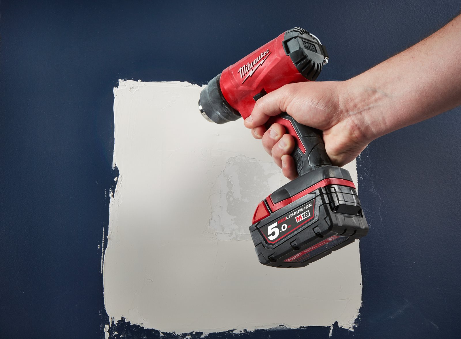 Pistol aer cald compact M18 Milwaukee M18 BHG-0 - in utilizare 5