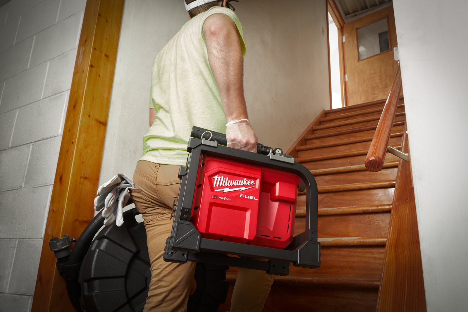 Mașină modulară compactă de desfundat canalizări M18 FUEL Milwaukee M18 FCSSM-0 - in utilizare 8