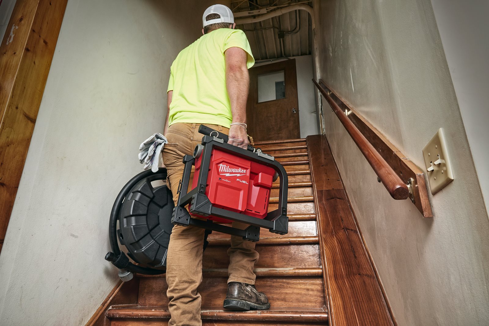 Mașină modulară compactă de desfundat canalizări M18 FUEL Milwaukee M18 FCSSM-0 - in utilizare 9