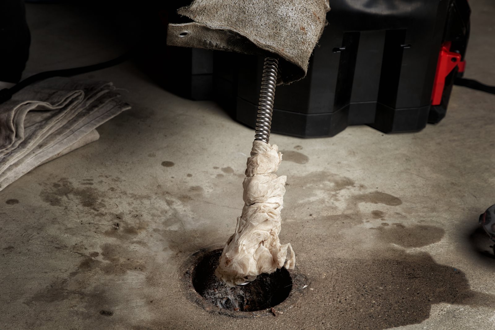 Mașină desfundat țevi autonomă 10 mm M18 FUEL Milwaukee M18 FFSDC10-0 - in utilizare 19