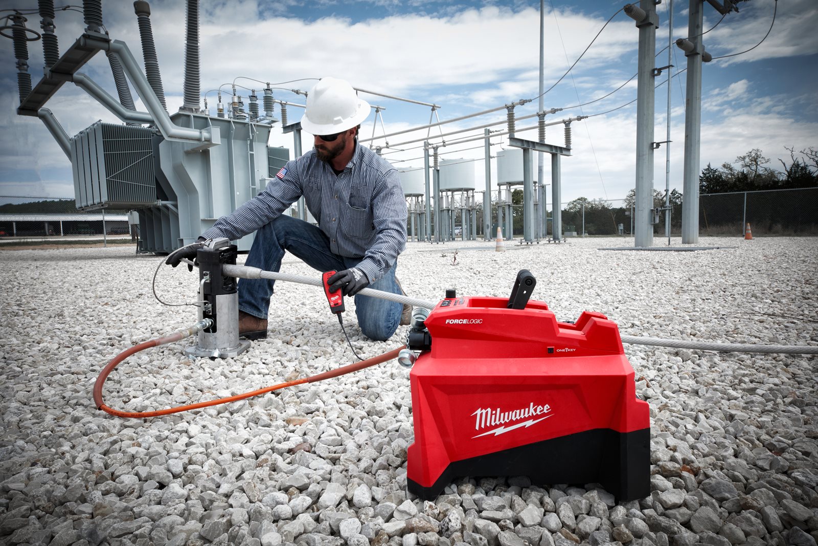 Pompă hidraulică utilitară M18 Milwaukee M18 HUP700 -121 4933471813 - in utilizare 12