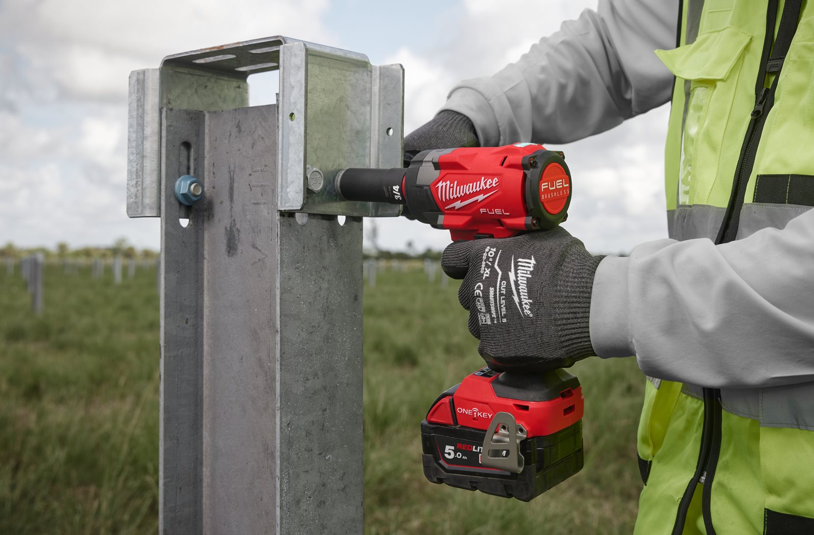 Cheie de impact de precizie M18 FUEL ONE-KEY TORQUE-SENSE 1/2" Milwaukee M18 ONEFIW2FC12-0X - in utilizare 5