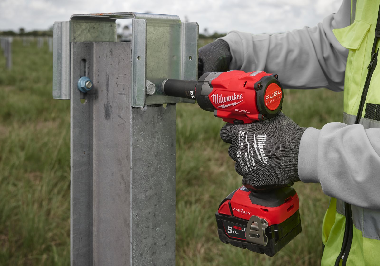 Cheie de impact de precizie M18 FUEL ONE-KEY TORQUE-SENSE 1/2" Milwaukee M18 ONEFIW2FC12-0X - in utilizare 6