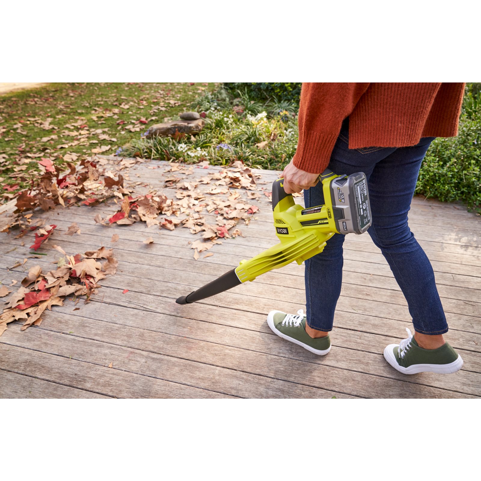 Suflantă 18V ONE+ Ryobi OBL1820S - in utilizare 2