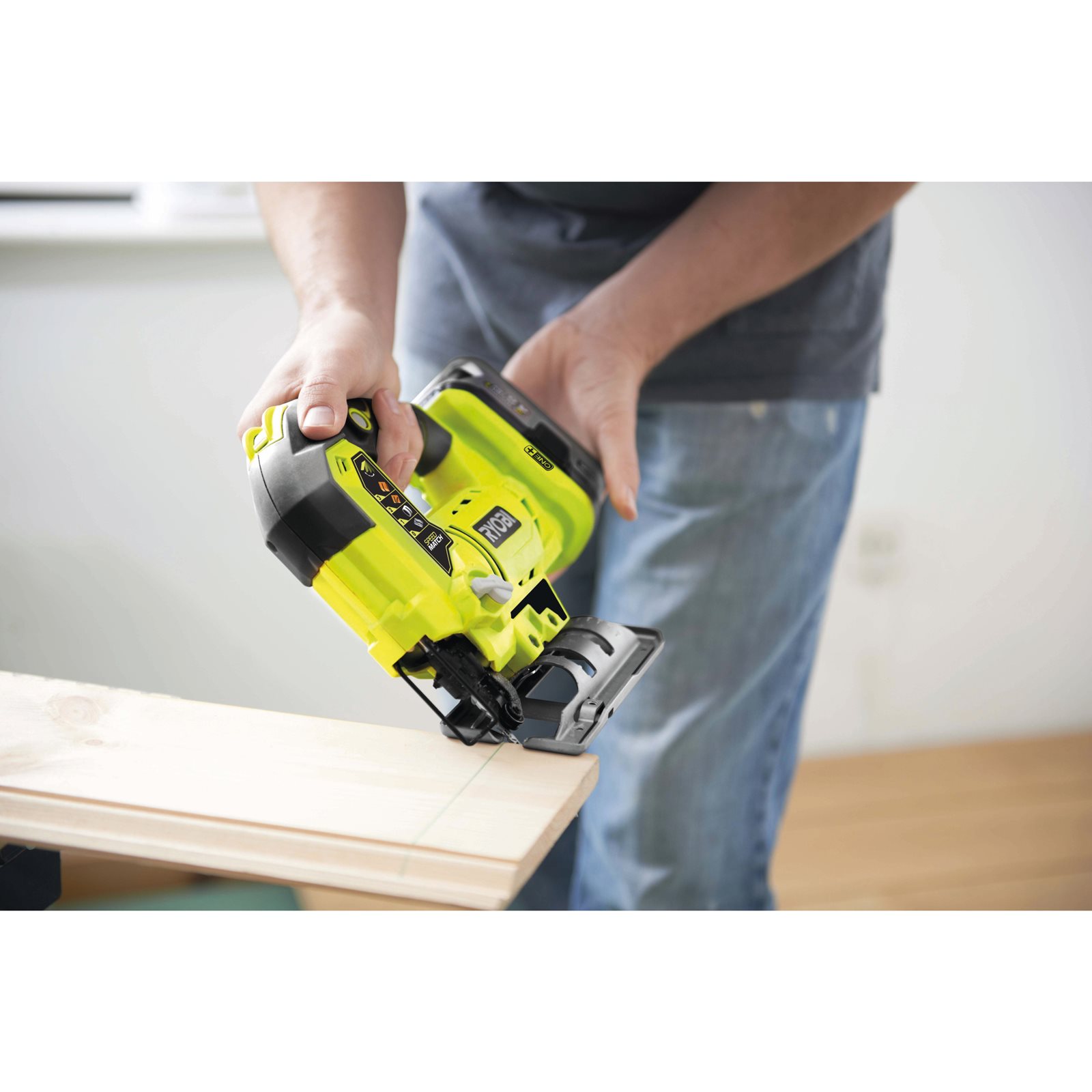 Fierăstrău pendular 18V ONE+ Ryobi R18JS-0 - in utilizare 5