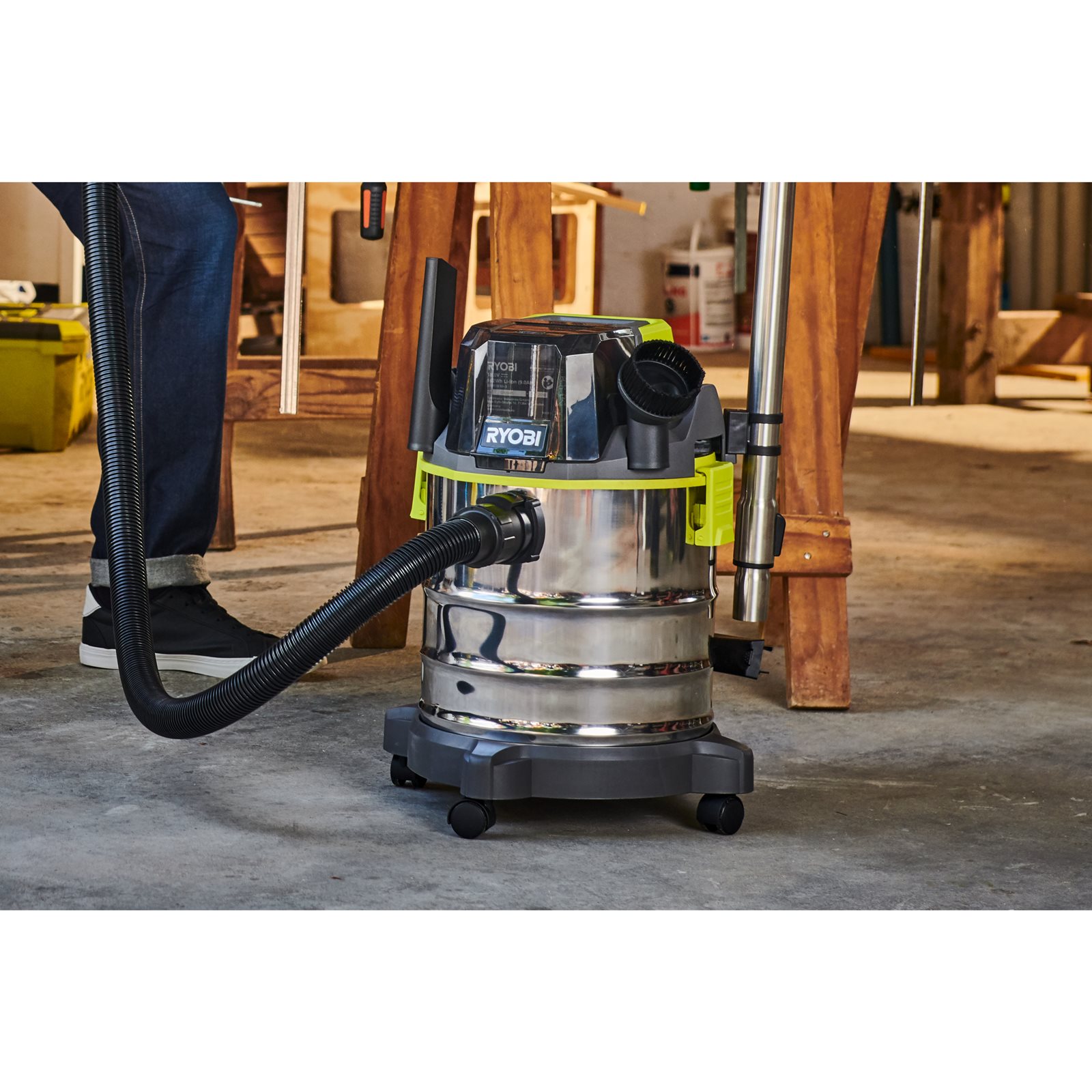 Aspirator umed/uscat 18V ONE+ Ryobi R18WDV-0 - in utilizare 5