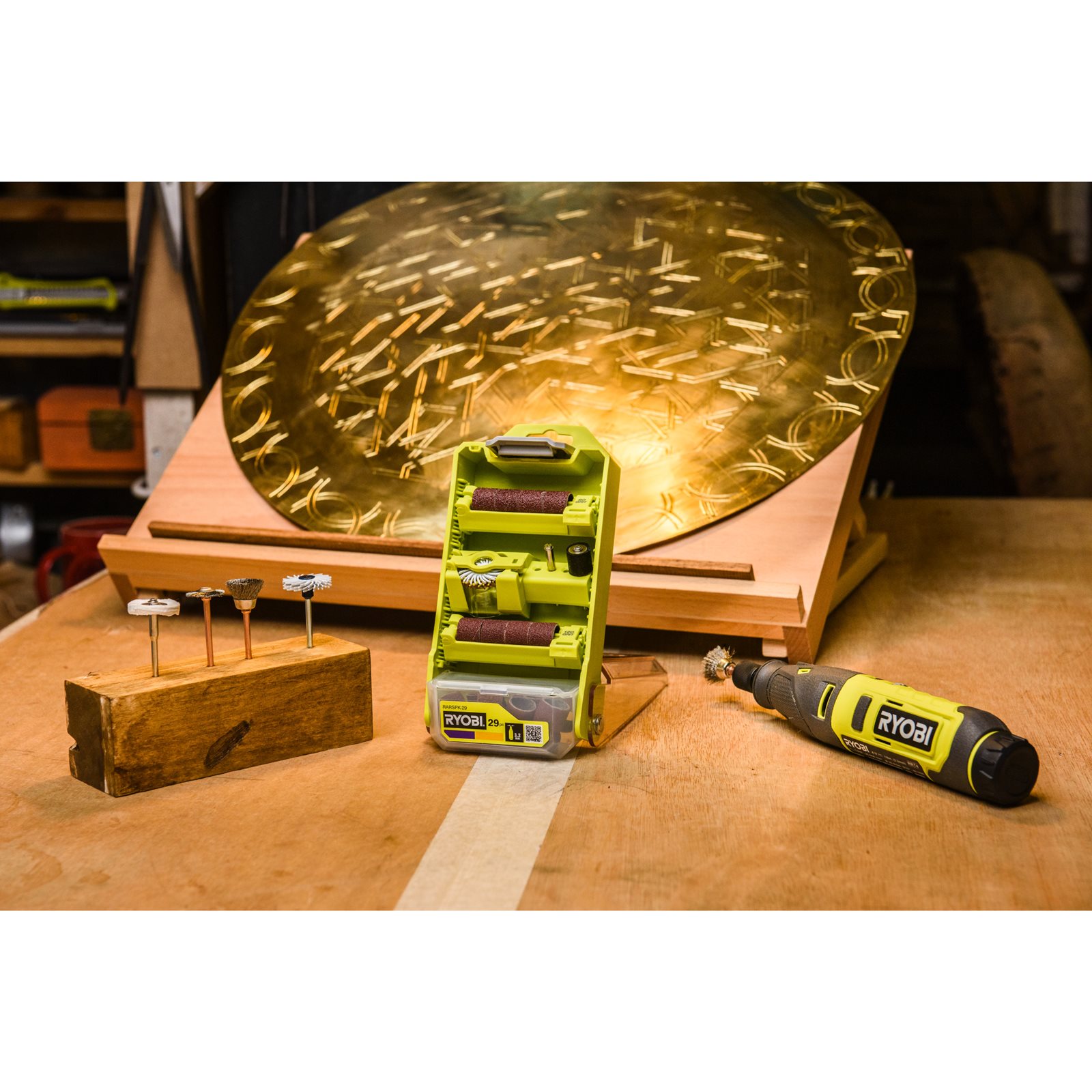 Disc de lustruire din bumbac 25.4 mm Ryobi RAR201 - in utilizare 3