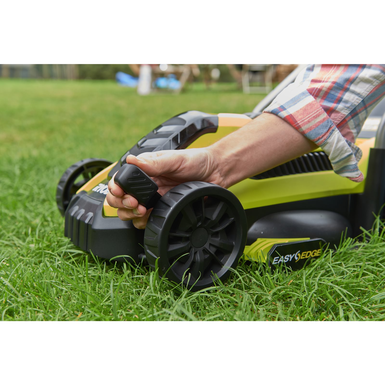 Mașină de tuns gazonul electrică 1300 W, punte 33 cm Ryobi RLM13E33S - detaliu 2
