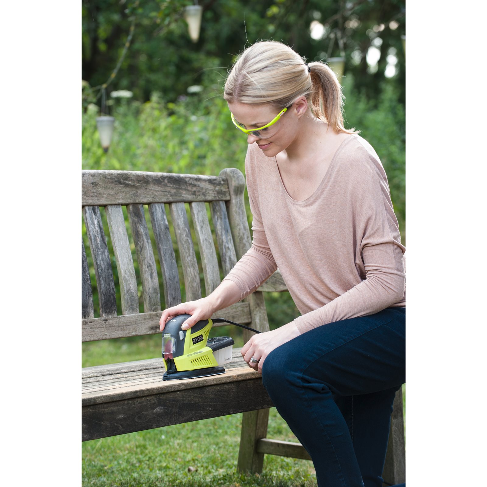 Mașină de șlefuit electrică 180 W multifuncțională Ryobi RMS180-S - in utilizare 5