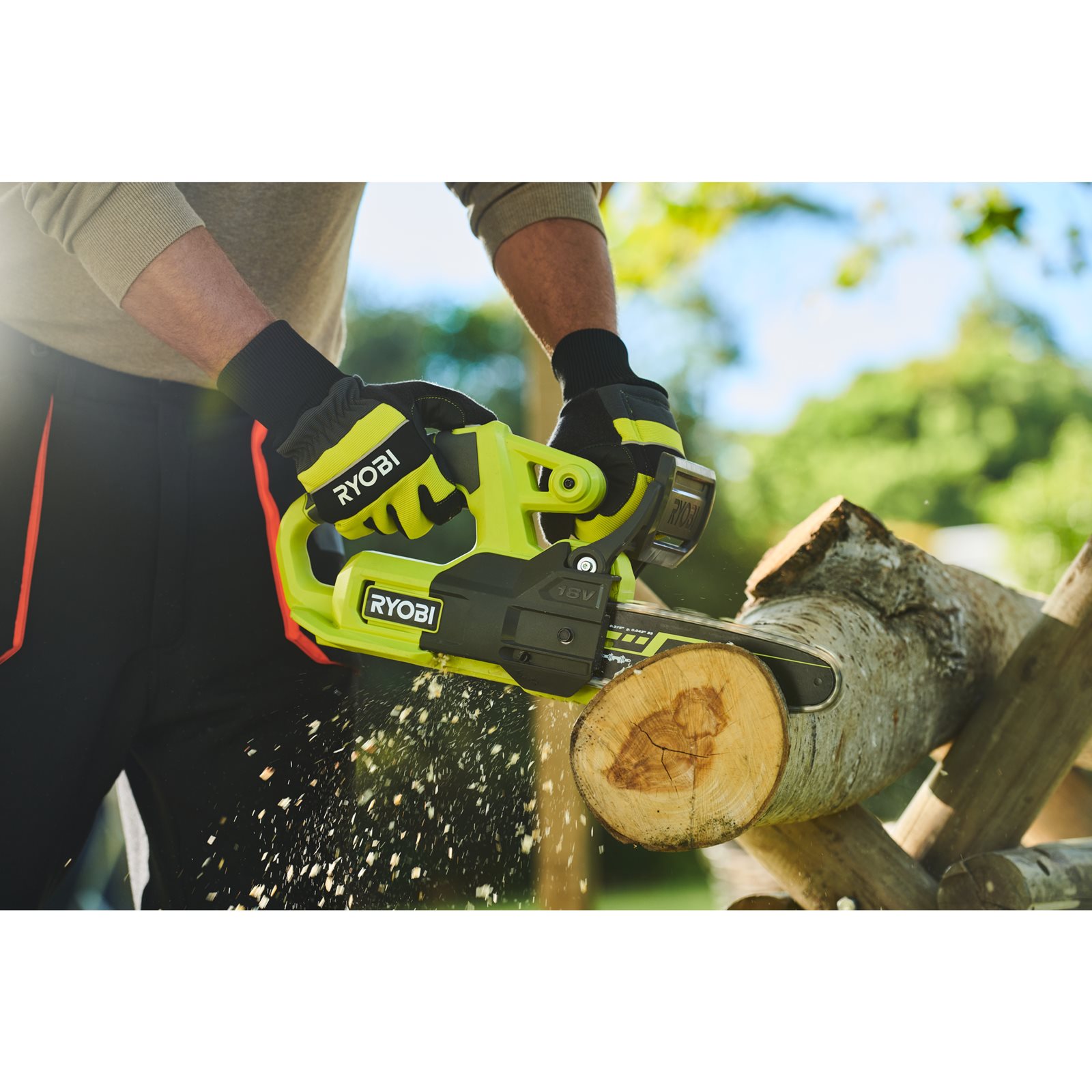 Fierăstrău cu lanț 18V ONE+, bară 20cm (1 x 2,5 Ah) Ryobi RY18CS20A-125 - in utilizare 2